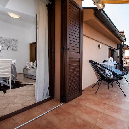 Apartment Len Rovinj Extérieur photo
